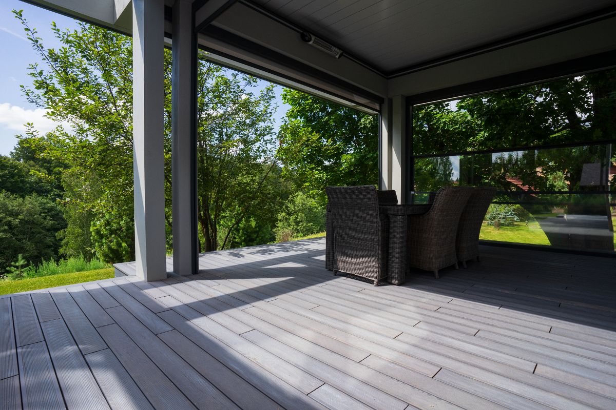 Террасная доска из массива Термоясеня от компании "Термо Вуд"