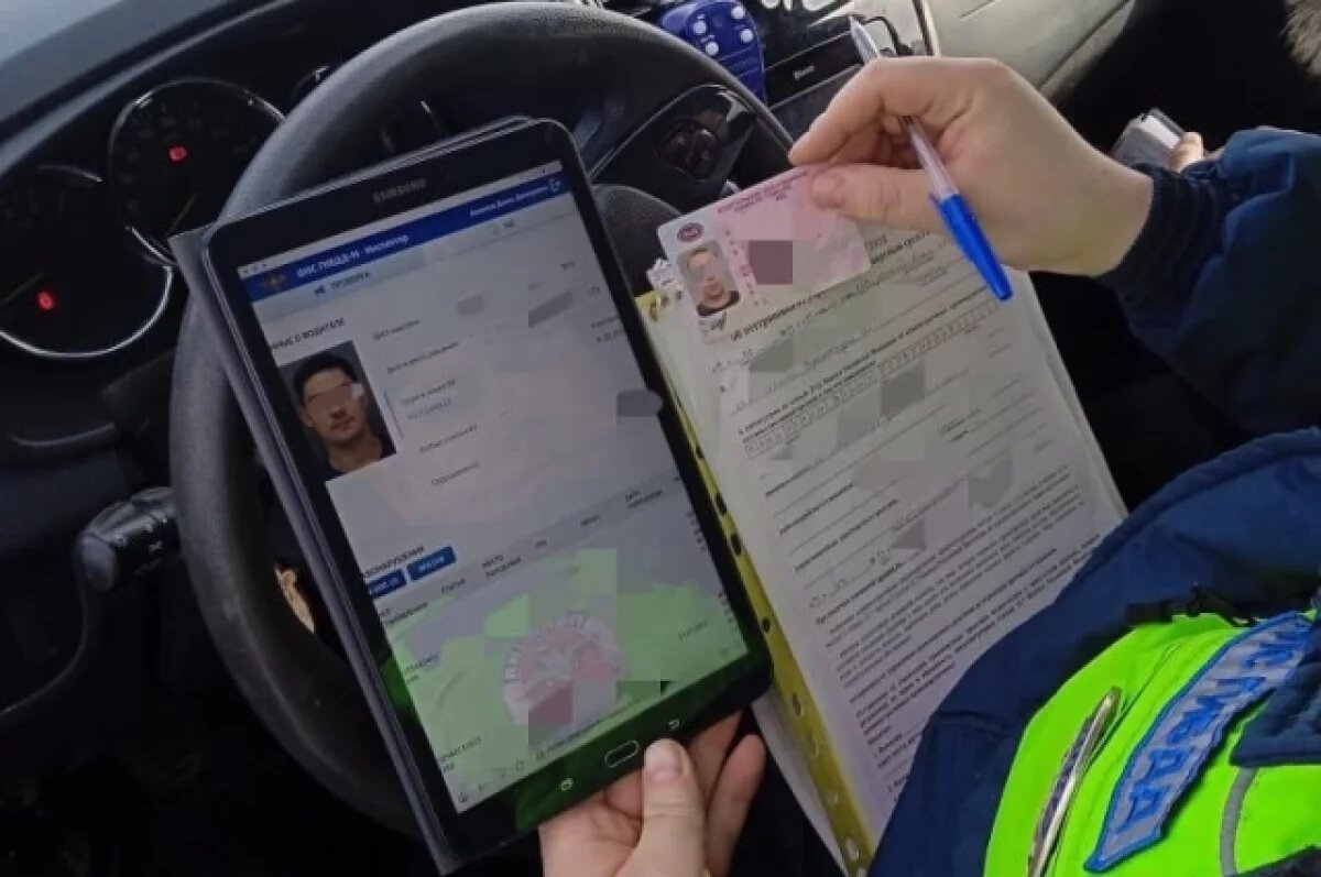    В Башкирии женщина предстанет перед судом за дачу взятки за права