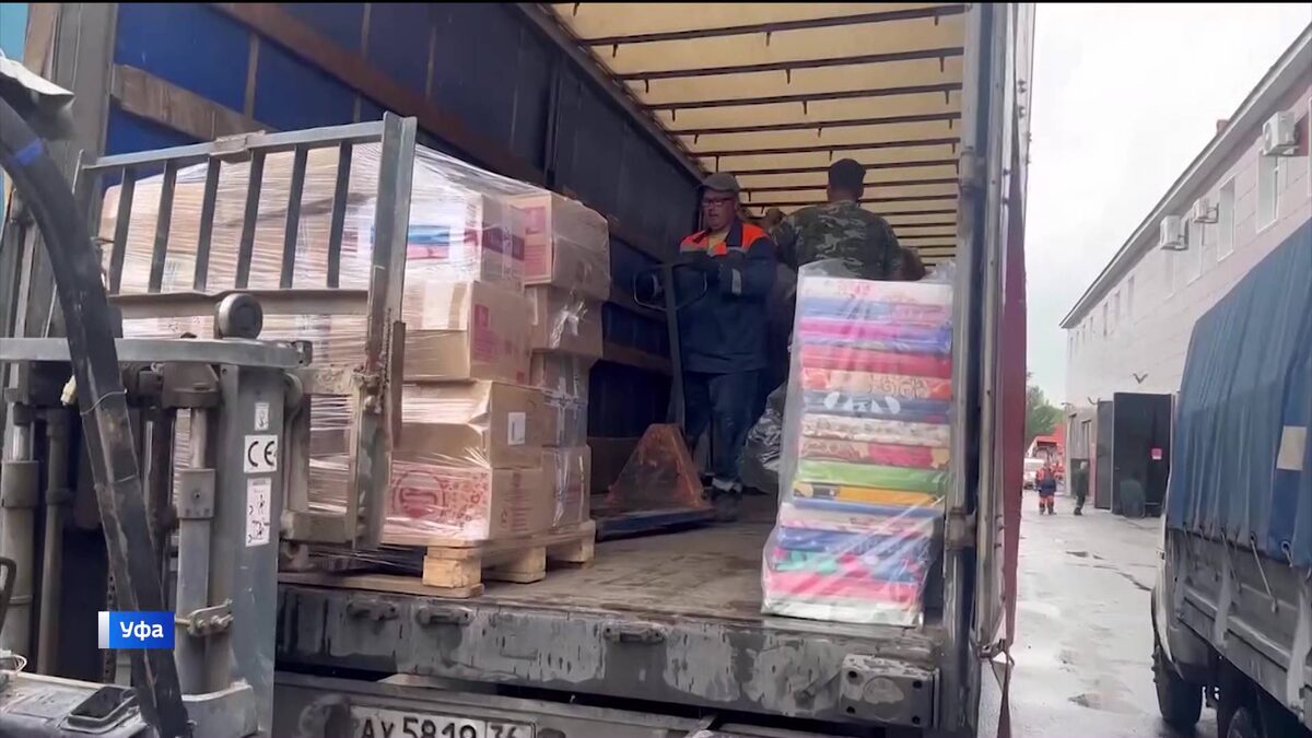    За сутки собрали 40 тонн: из Уфы отправилась первая партия гумпомощи жителям Курской области