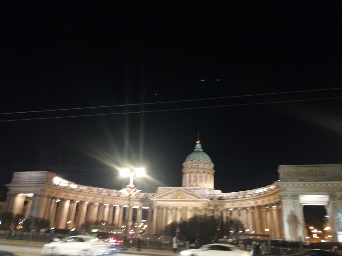 Мутный Казанский собор в Санкт-Петербурге. Пирамида всевидящего ока по русски....