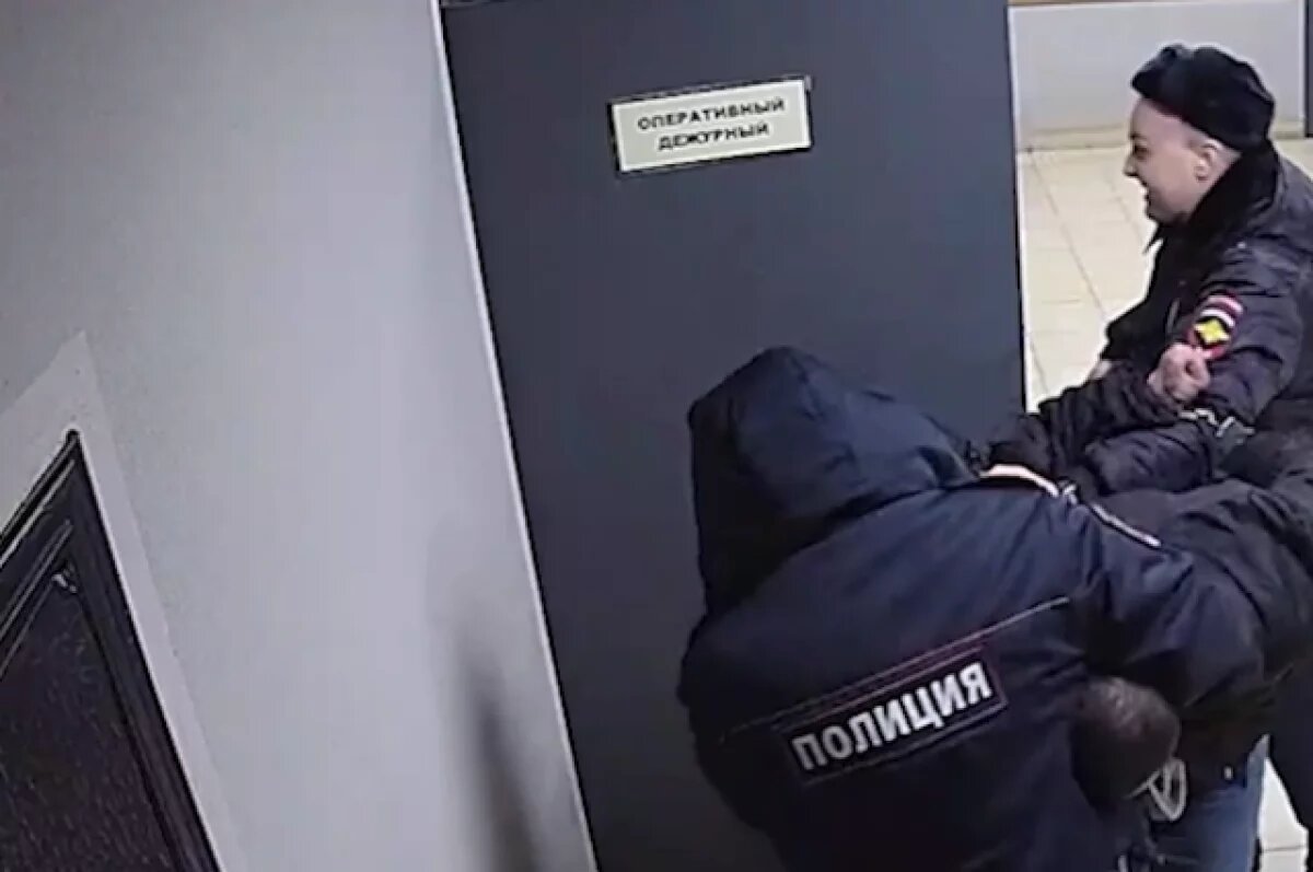    Суд обязал МВД выплатить полмиллиона за удар задержанного электрошокером
