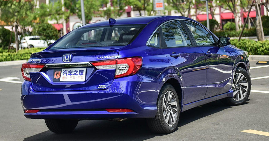 Honda Crider (вид сзади)