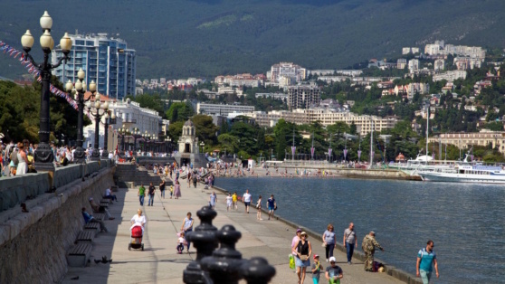   В Крыму пообещали теплую погоду все осенние месяцы Анастасия Романова
