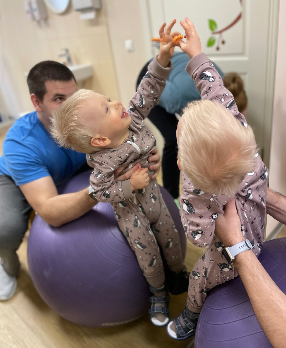 Центр Адели и его лучший ЛФК специалист (не реклама). Ноябрь 23 год. 