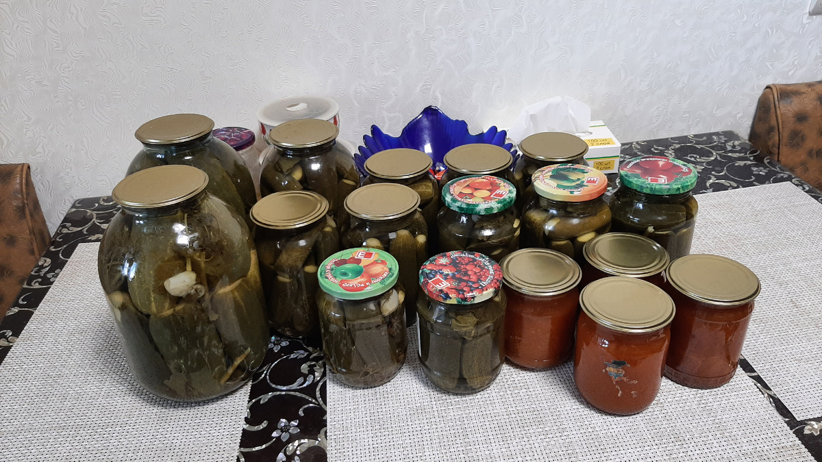 Огурчики и абрикосовое варенье