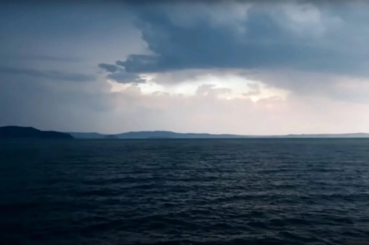    Британские ВМС сообщили о нападении на судно у йеменского порта Ходейда