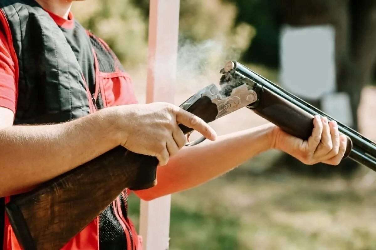    Неравнодушные омичи добровольно передали оружие на нужды Минобороны