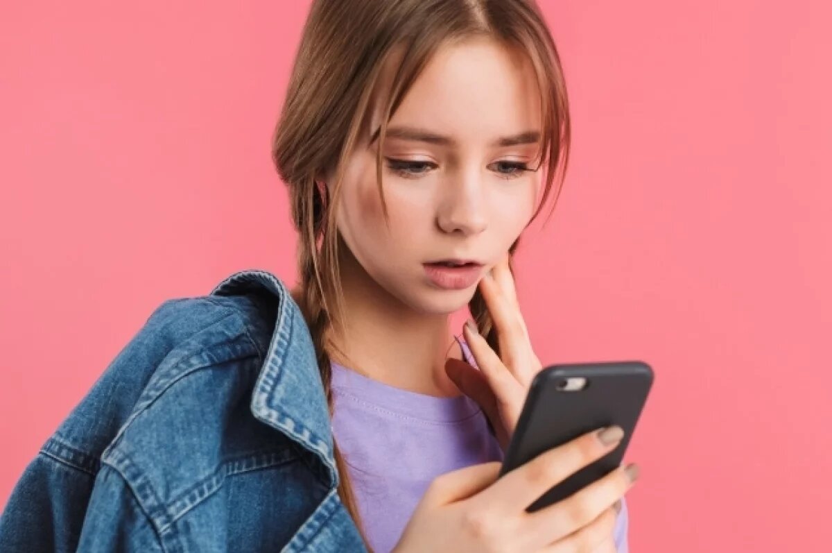    В школах Новосибирска с 1 сентября запретят телефоны на уроках