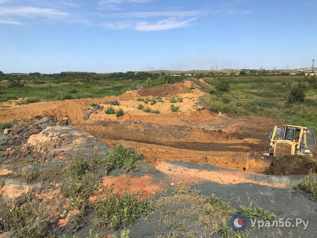    В Орске места прорыва дамбы во время весеннего паводка подняли до 5,5 м