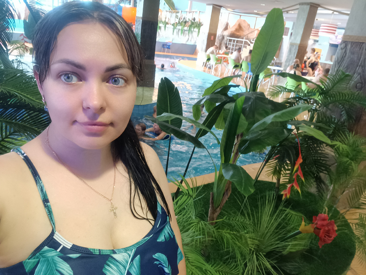 Это я, кто впервые на моём канале и меня не знает. Разбавлю статью своей фотографией 😃. 