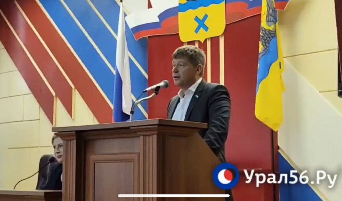    Единороссы Дзержинского района обсудили реализацию народной программы партии в Оренбурге