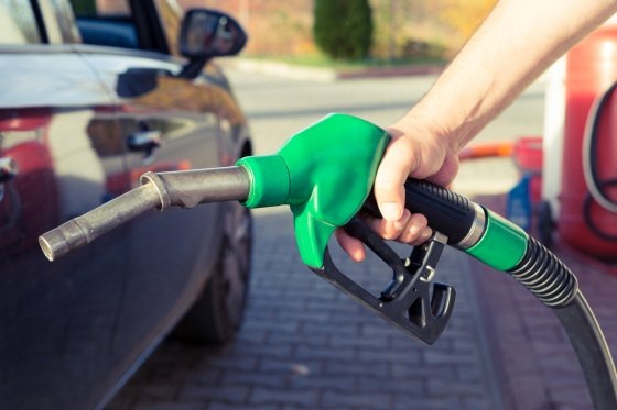 Бензин на многих заправках «Тверьнефтепродукта» в Твери стал дешевле 