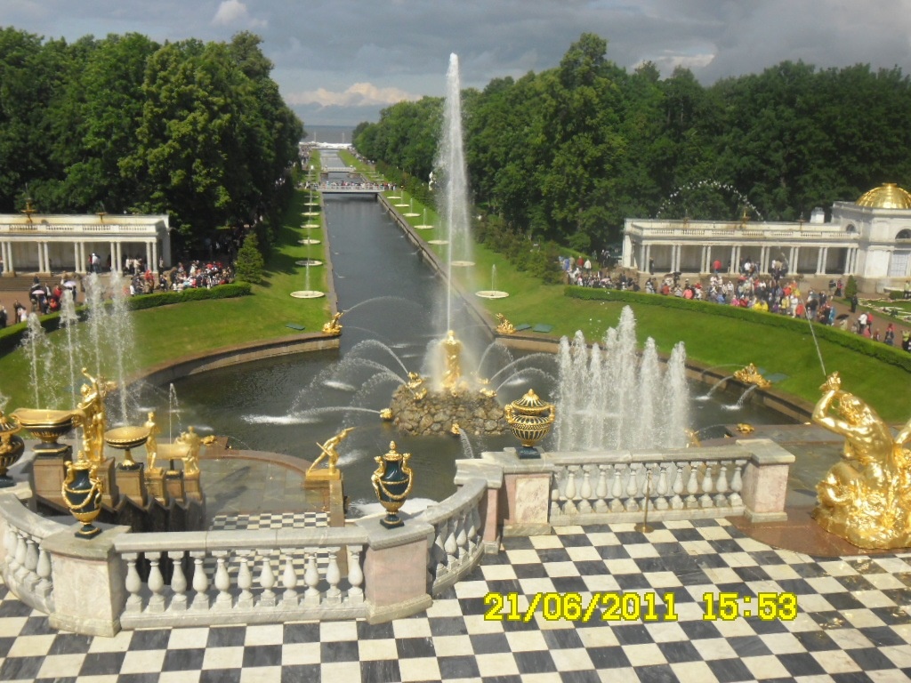 В Петергоф я влюбилась. Два раза там была, хочу ещё!