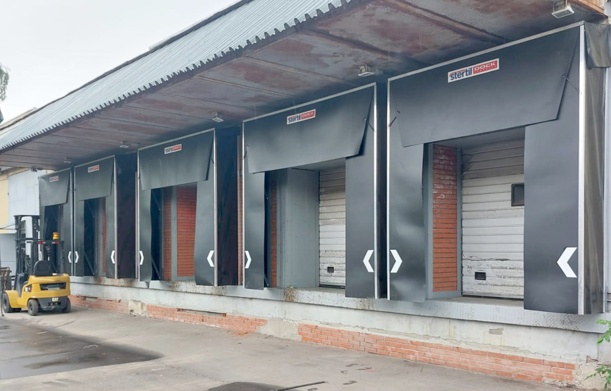 Занавесочные докшелтеры со складной рамой Stertil 