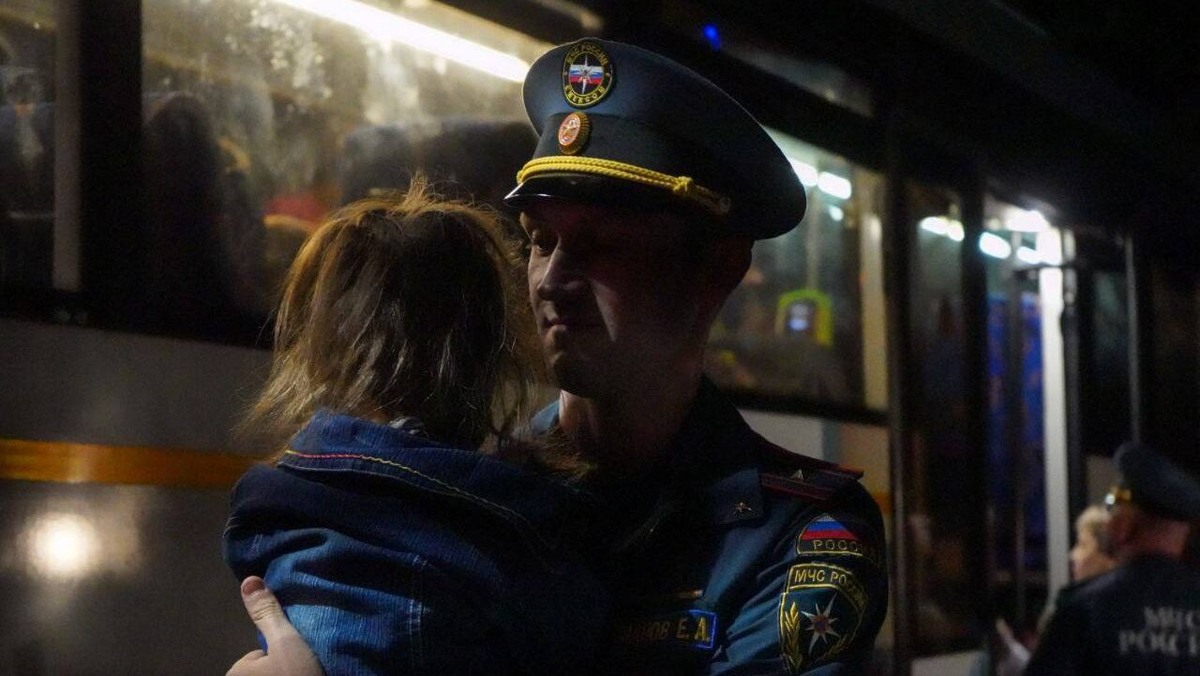    В Курскую область прибыли 33 гуманитарные колонны. Фото: МЧС России