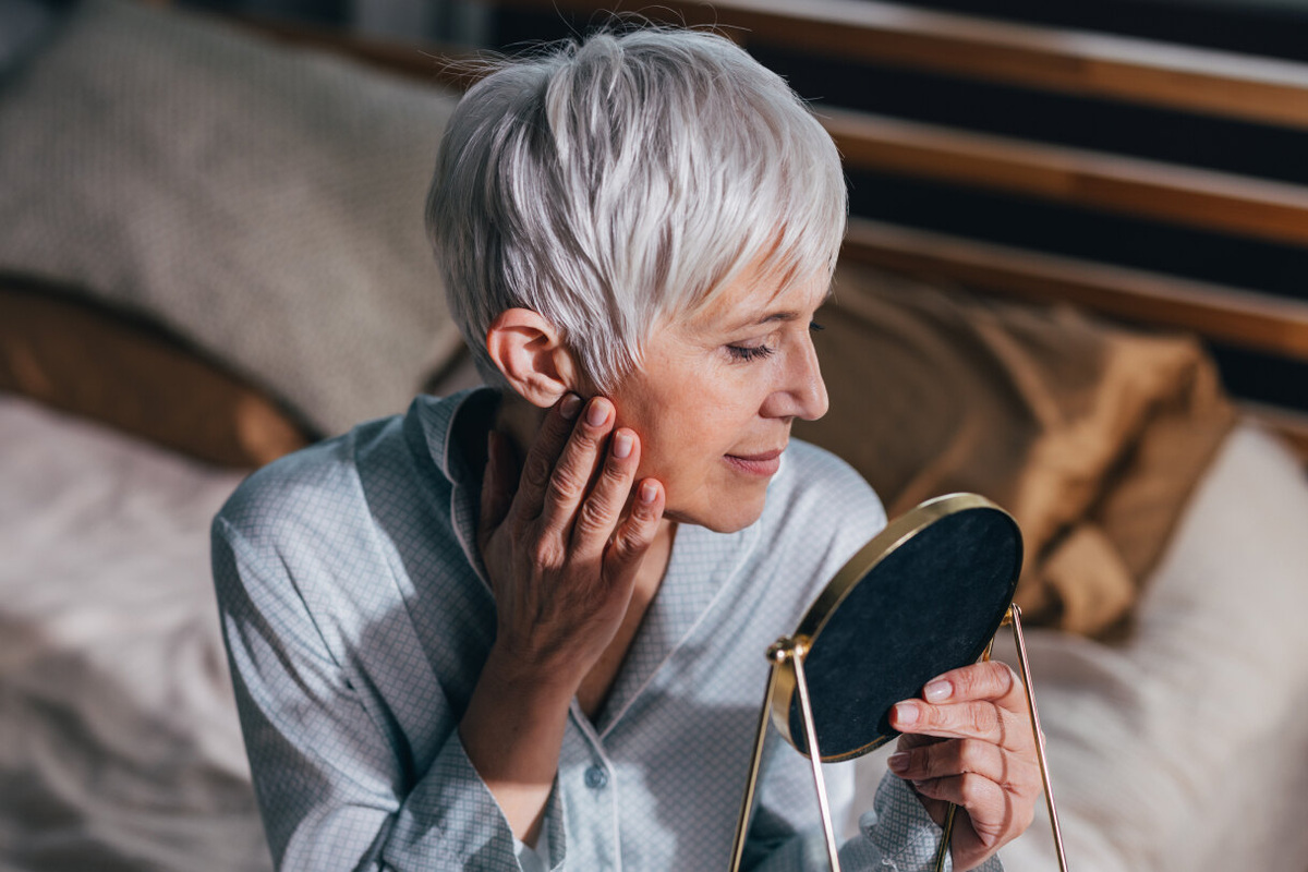     Как убрать мешки под глазами после 40, 50, 60 лет