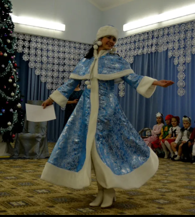 Снегурочка - красавица!