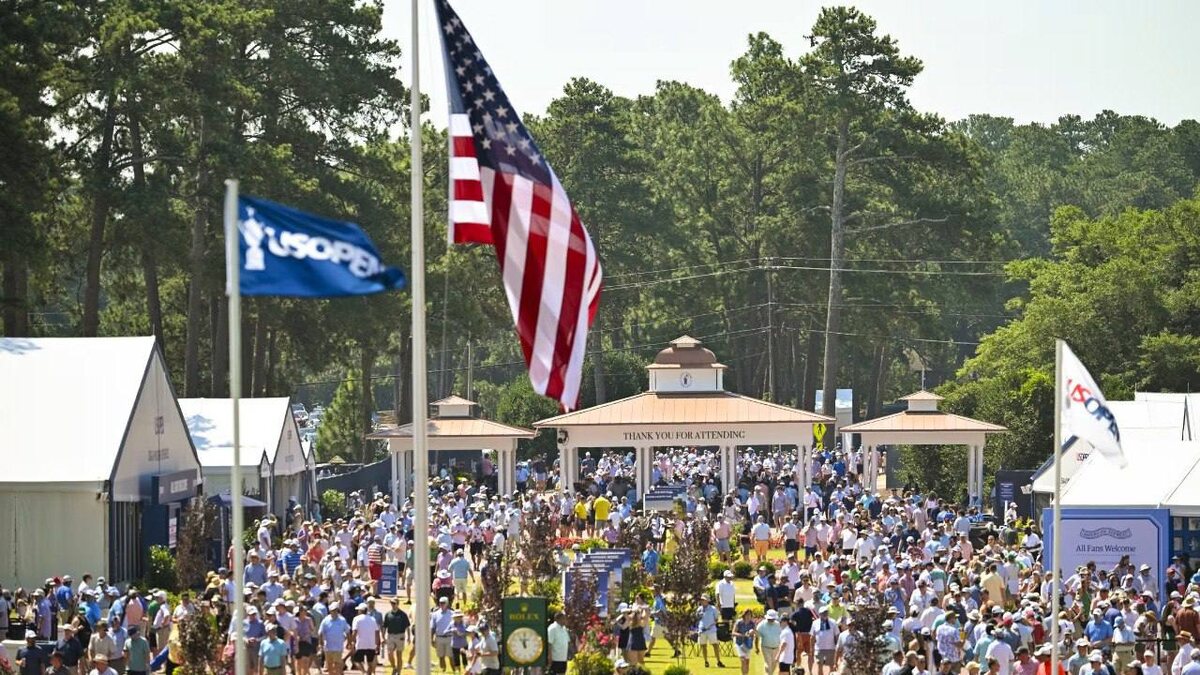 Фото: SportsTravel.