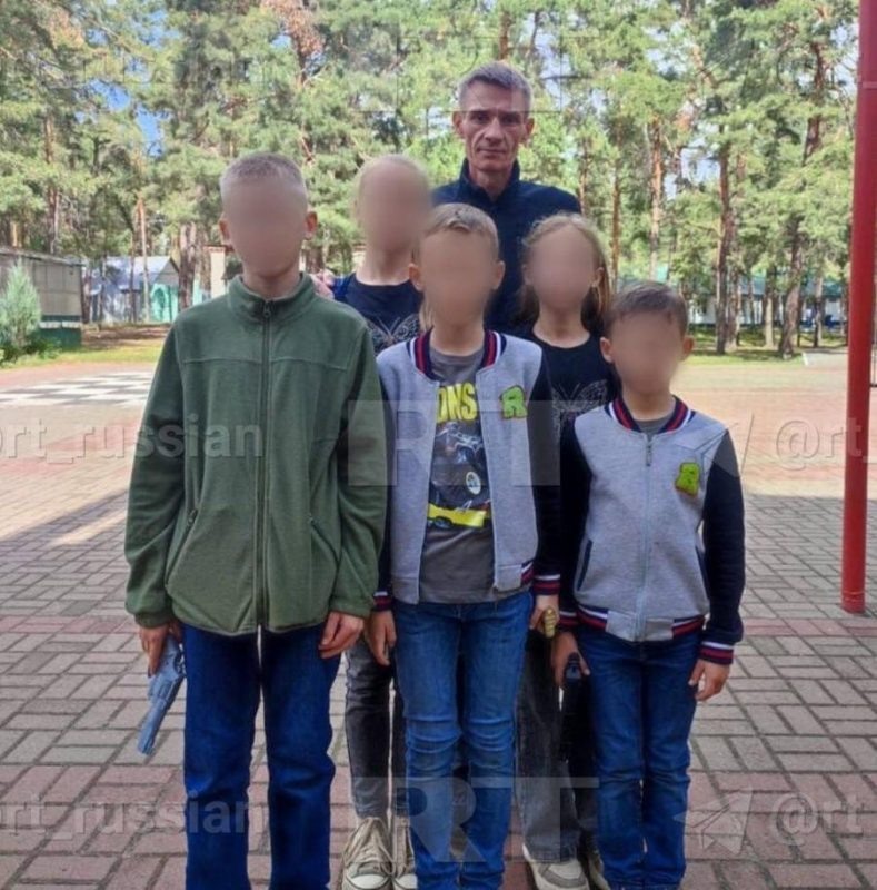   Роман и его дети. Источник: RT.