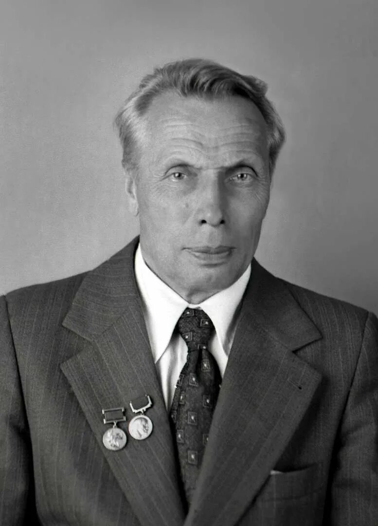 Ростислав Алексеев