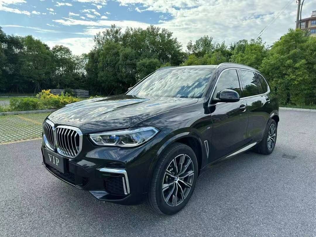 Готов к продаже:BMW X5 xDrive30LiExclusive M Sport PackageYear:2023Engine:2.0T 245HP 4WDCondition:NewFOB Khorgos, МСК, СПБ:54900$Доставка на прямую в Россию!Без посредников! Без РФ документов! (Под  🔑 чуть дороже ) 