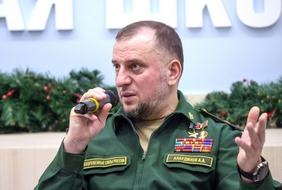    Апти Алаудинов