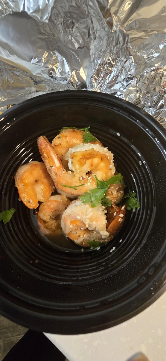 Тигровые креветки с чесноком 720 руб