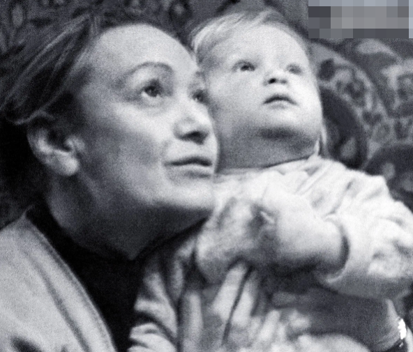 Нина Дворжецкая с бабушкой Бертой