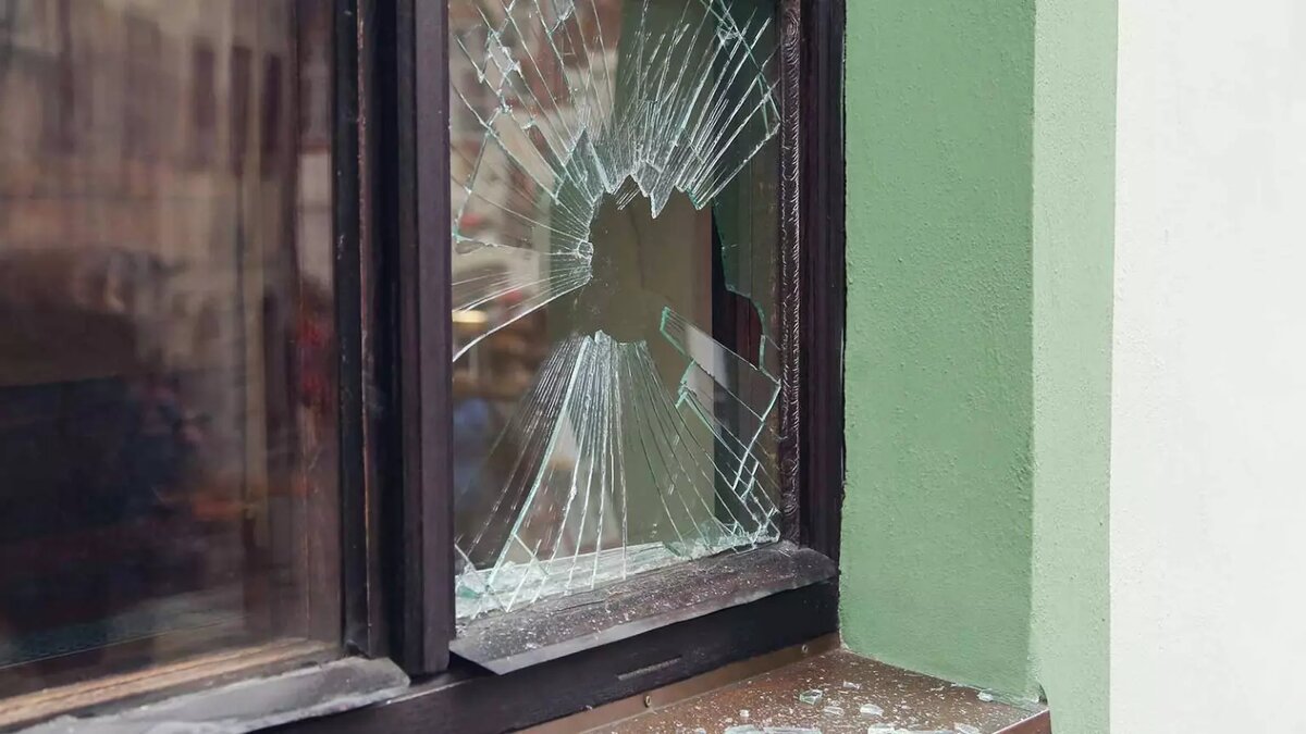 Как жителям Курской области защитить окна от обстрелов. Источник: Соцсети