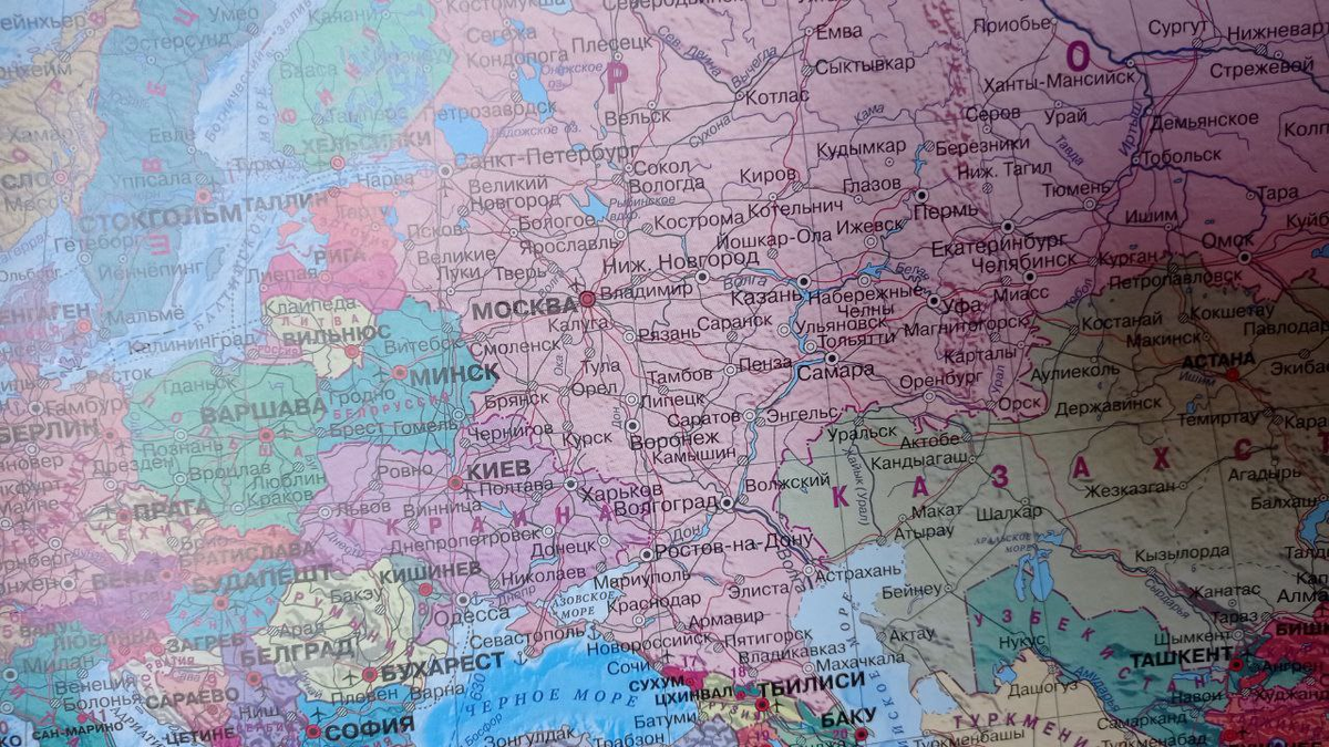 С географией у меня не особо хорошо, поэтому будем пользоваться картой.