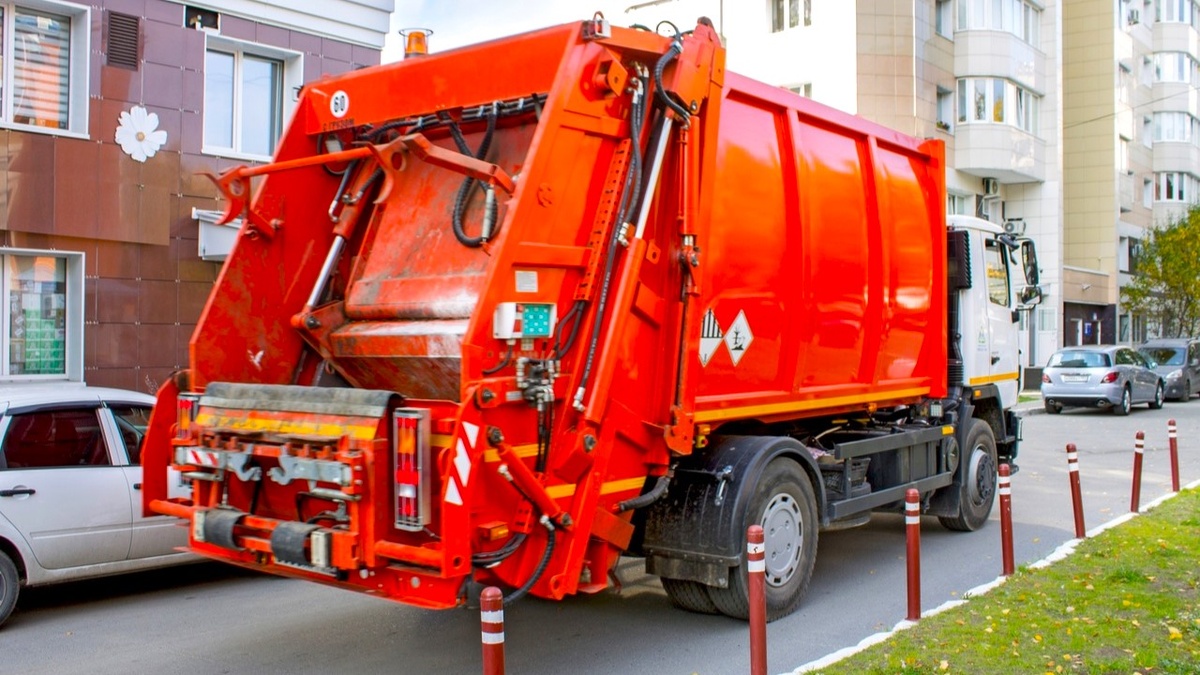    В Сургуте массово сломались мусоровозы