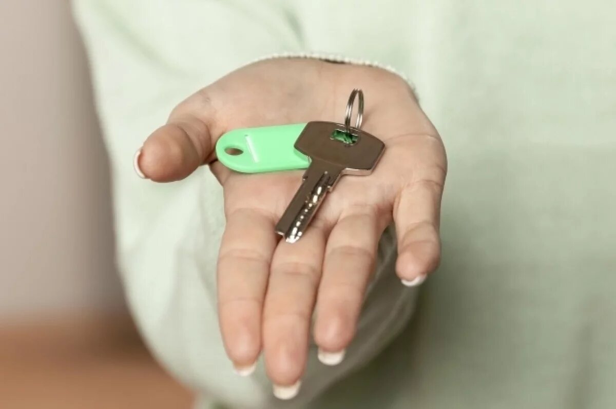    С собственниками заключат официальные договоры аренды с оплатой коммунальных услуг и НДФЛ.