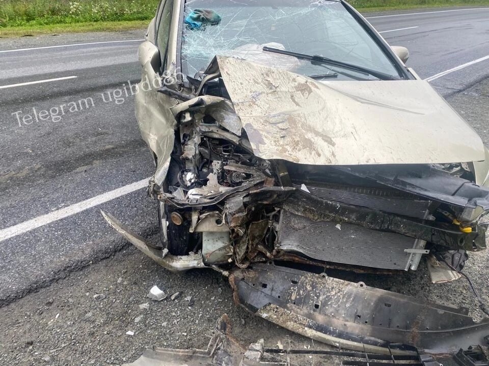    В Ханты-Мансийском районе в столкновении автомобилей пострадали два человека