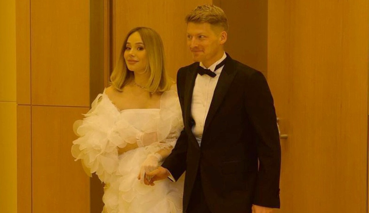 на фото Зоя Бербер и ее муж Максим Белбородов