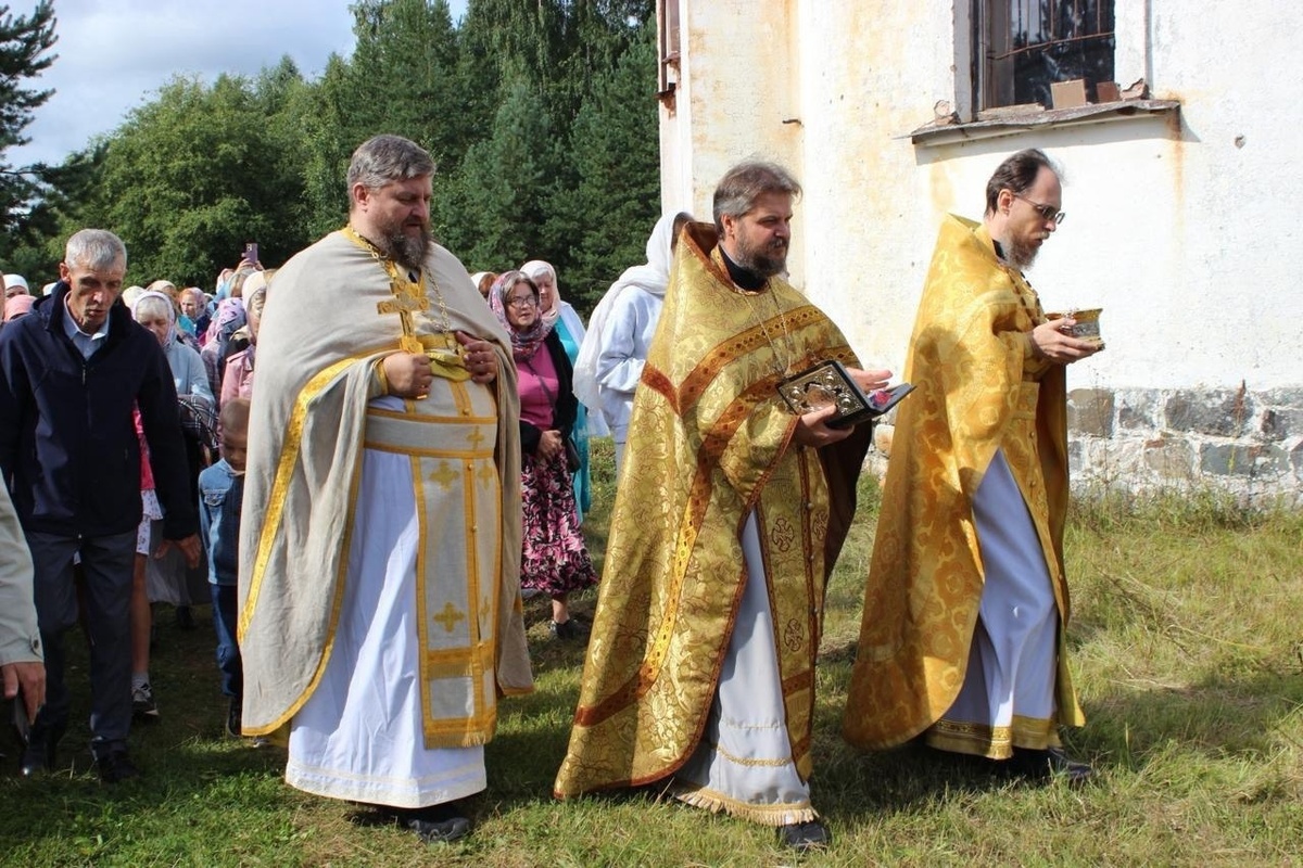    Молитва прозвучала в храме Карелии, где сто лет была тишинапаблик "Православие в Карелии"
