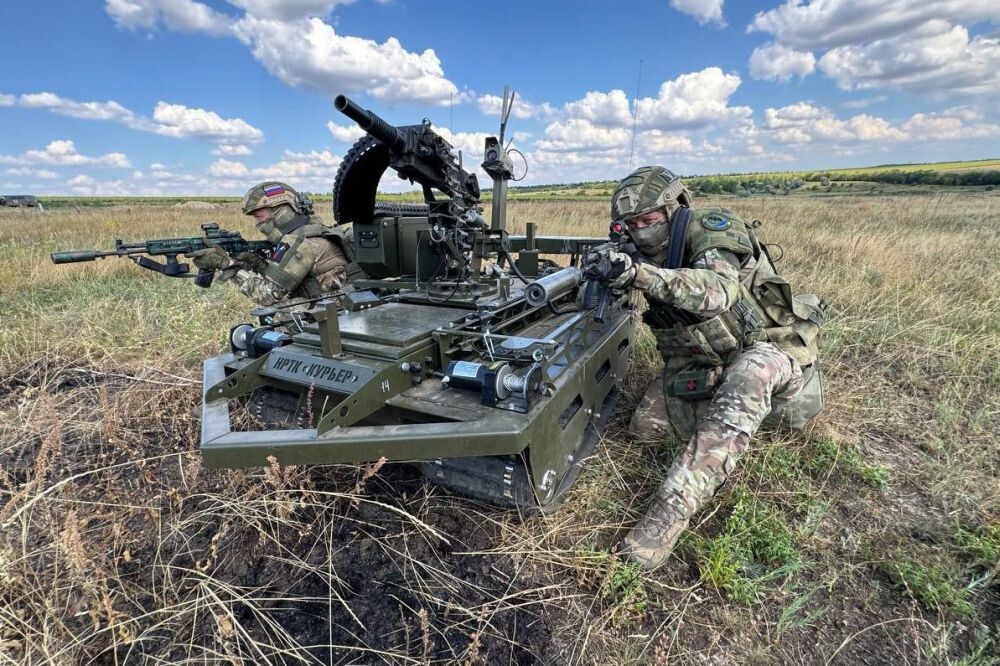 Штурмовой робот «Курьер» на вооружении штурмовиков группировки «Восток» ВС РФ из Бурятии