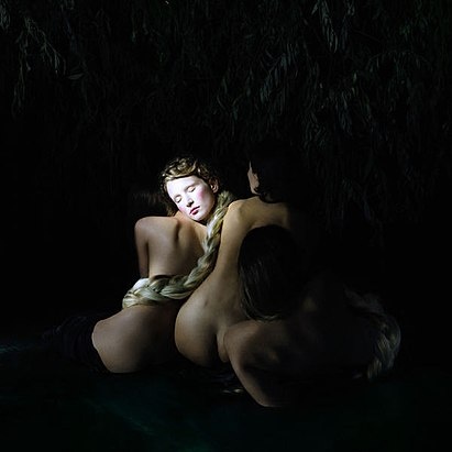 Постер к альбому "Декоративно-прикладное искусство" (2020) - откуда трек "Я переживу".