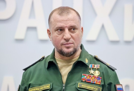    Апти Алаудинов