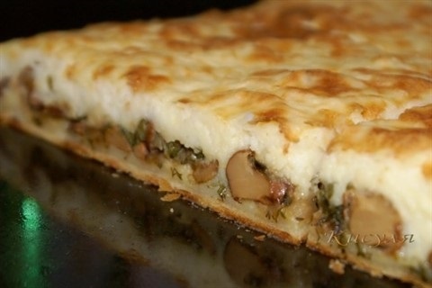 Рецепт Пирог из слоеного теста с курицей и грибами
