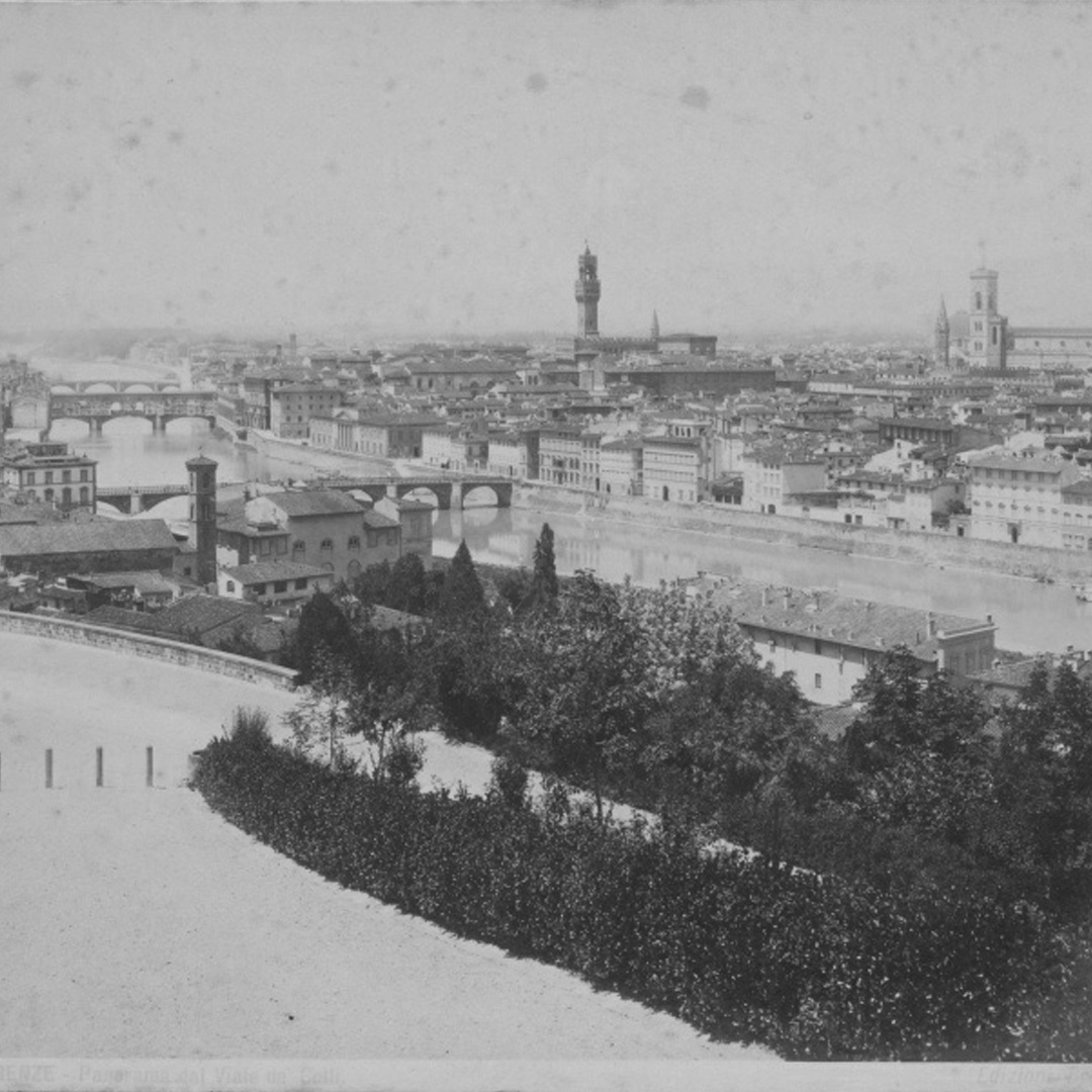 Панорама Флоренции с площади Виале де Селли