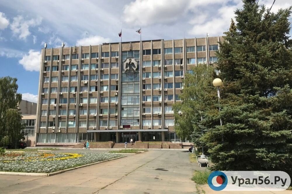    В администрации Орска после ухода главы сменилось и несколько его заместителей. Кто теперь исполняет их обязанности?