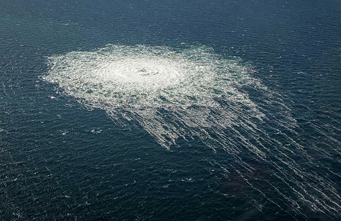    Вид на утечку газа из газопровода «Северный поток» в результате подрыва.Danish Defence Command/Reuters