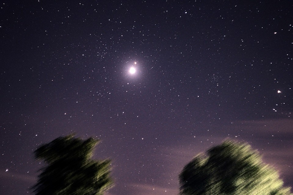    Марс и Юпитер в созвездии Тельца. Евгений АРСЮХИН