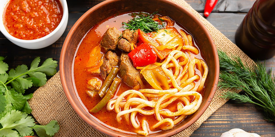 Лагман - традиционное сытное блюдо стран средней Азии. Как и из чего его делают