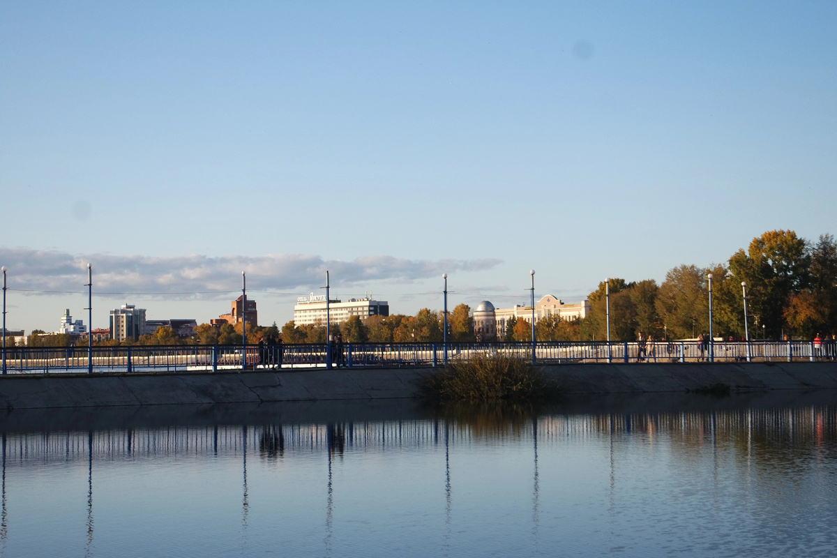 Мостик на остров