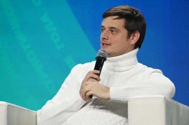    Денис Аширов.