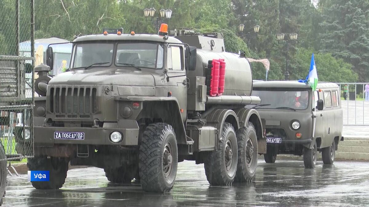    Бронемобили повышенной прочности отправили из Башкирии в составе 130 гумконвоя-сюжет “Вестей”