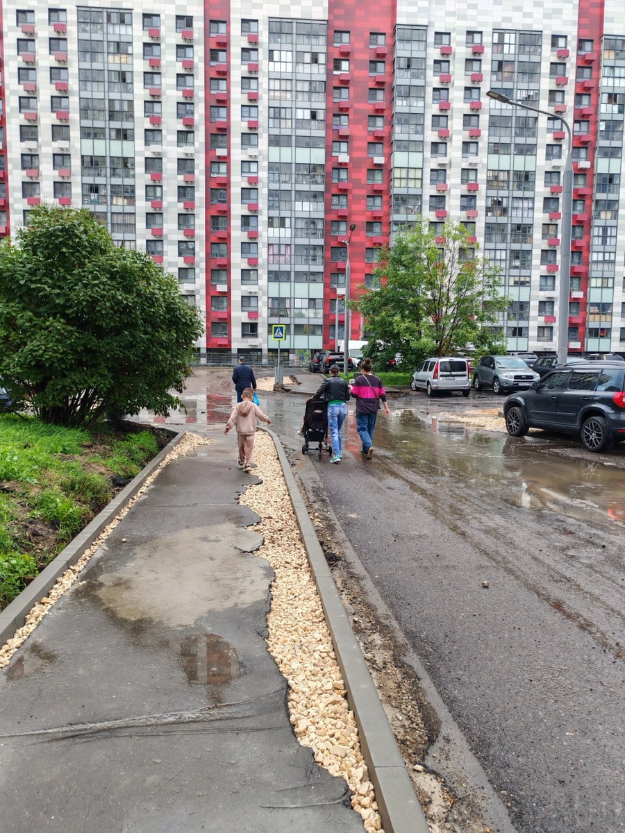 И так в Восточном с весны!