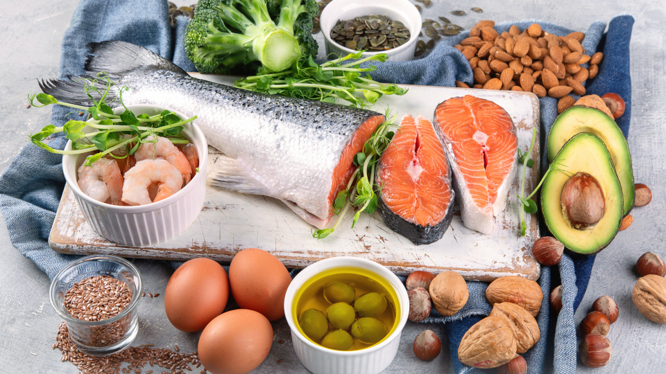 Продукты, которые содержат полезные жиры.