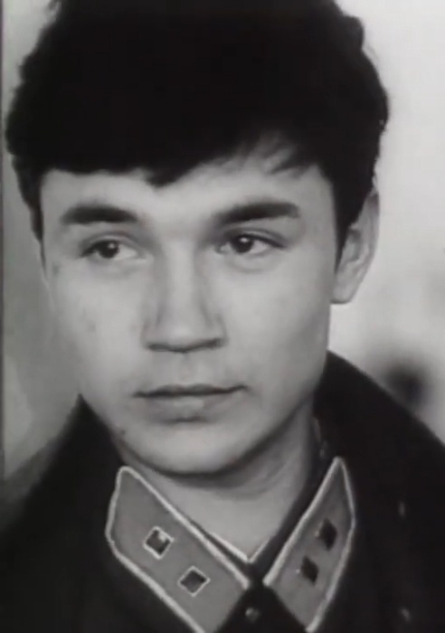  Евгений Леонов-Гладышев в фильме «Рождённая революцией». / Фото: www.kino-teatr.ru